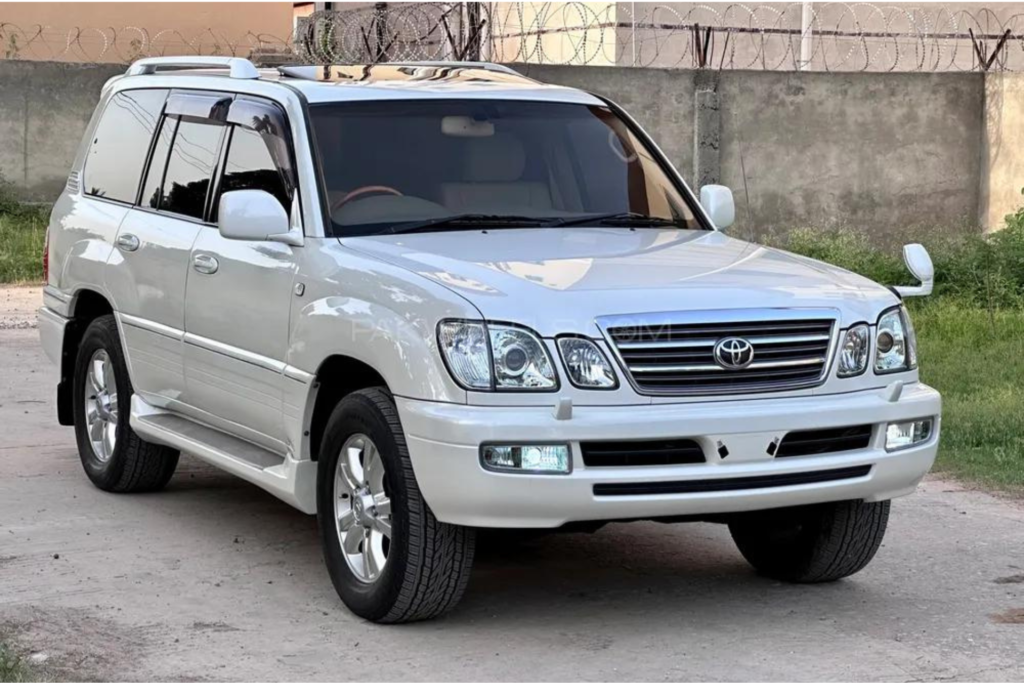 car hire Uganda from Belgium